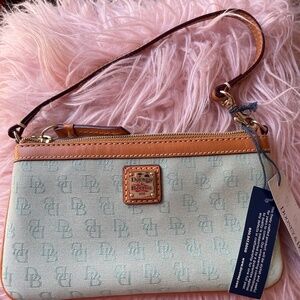 Dooney & Bourke Wristlrt